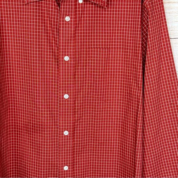 L.L. Bean Men’s Button Down Short - Red & White - Picture 4 of 4